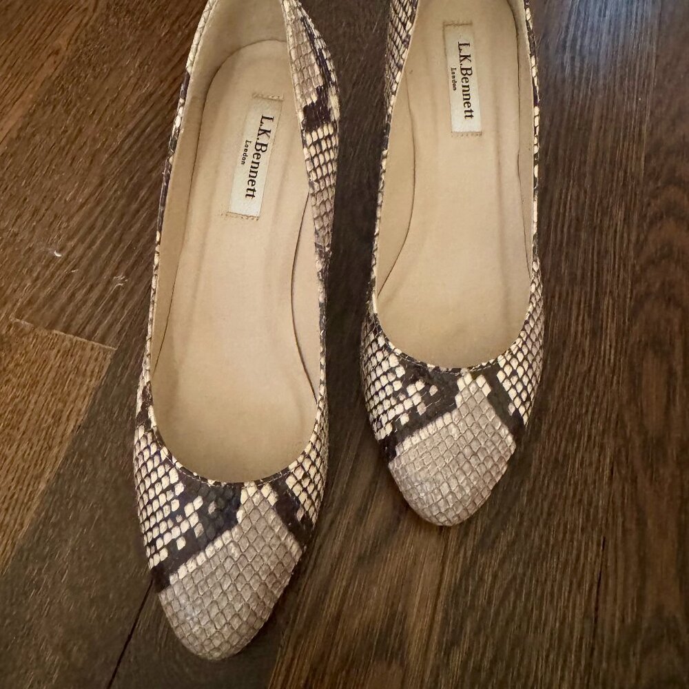 LK Bennett pumps - Picture 2 of 10